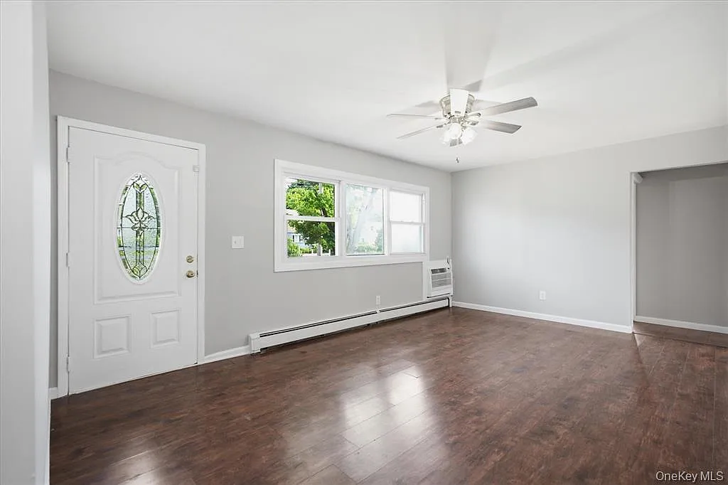 6 bed, 880 sqft, $5,000 — Photo 2
