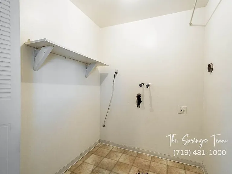 7240 Sullivan Cir — Photo 42