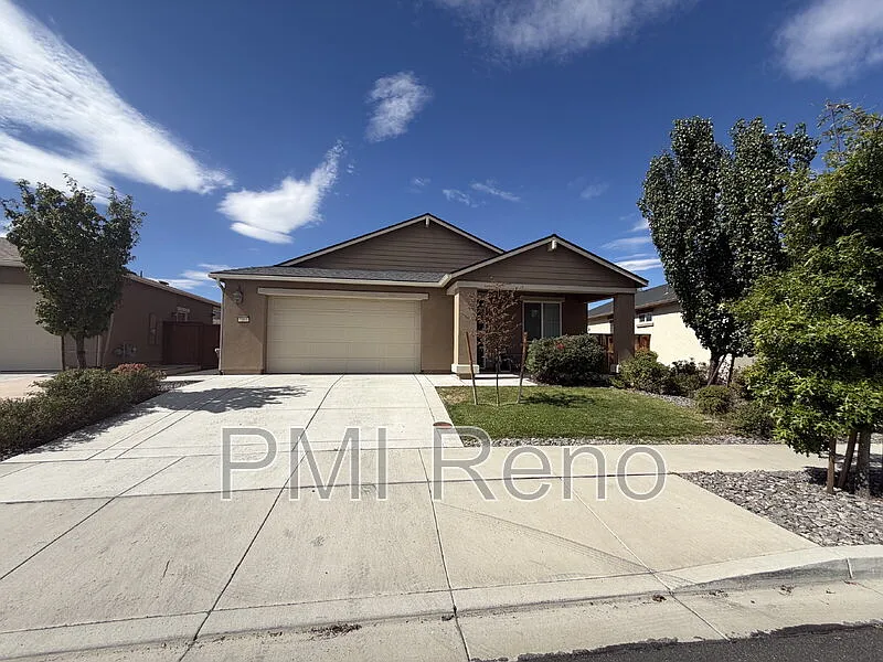 3 bed, 2.0 bath, 1943 sqft, $2,744 — Photo 2