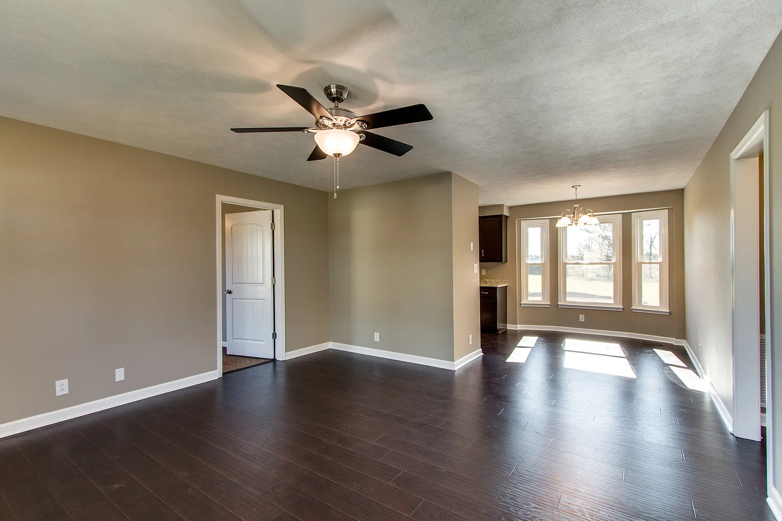 214 Bob White Dr photo 1