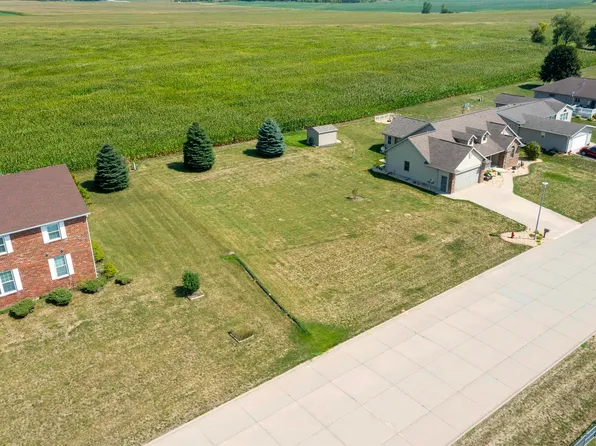LOT 7 8th Ave NW, Dyersville, IA 52040