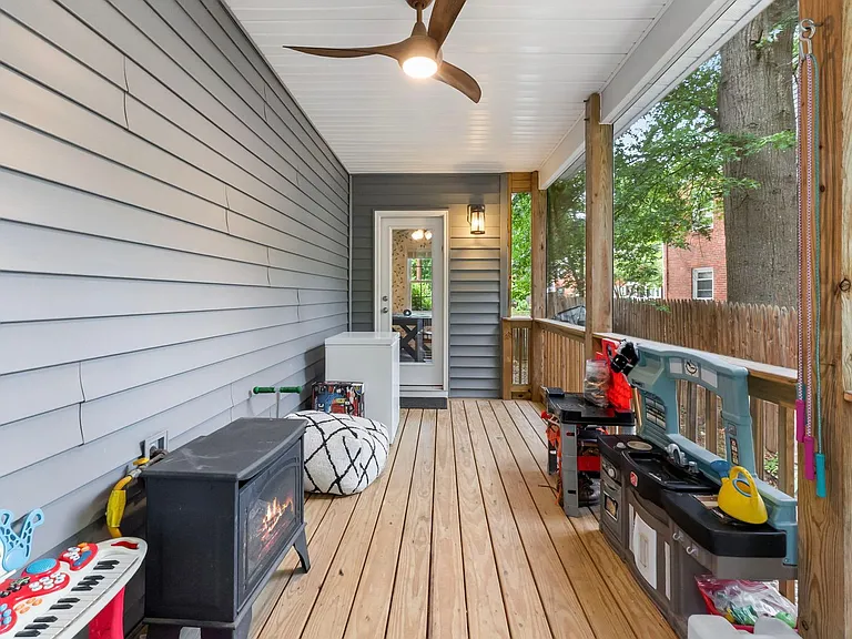 1225 S Buchanan St — Photo 32