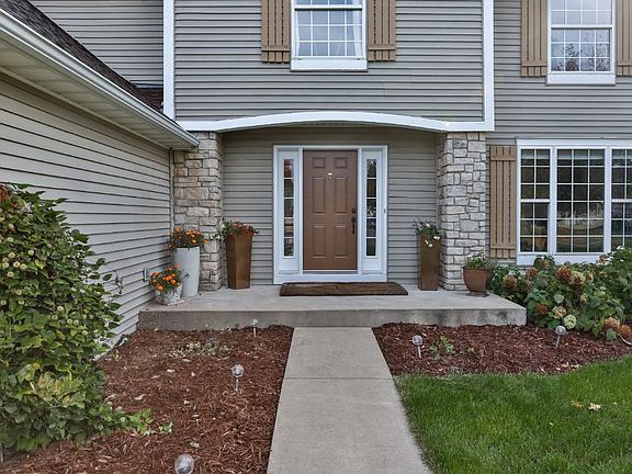 3rd image of 26425 Windrose Ct