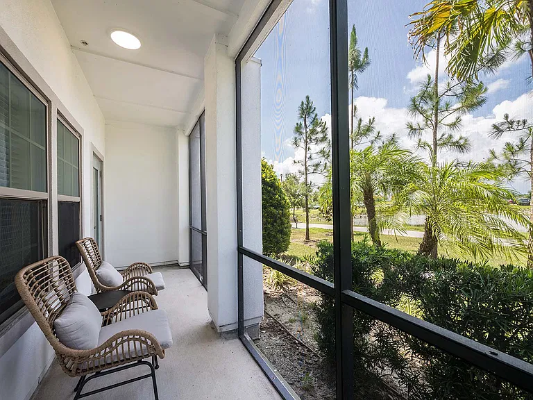 Botanic Waterside Apartments at Lakewood Ranch — Photo 25