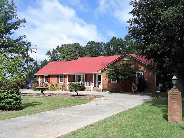 1st image of 103 Whitney Pl