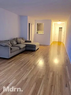 Rented by Mdrn Residential | media 16