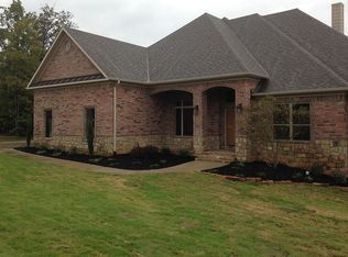 38 Winthrop Pt, Little Rock, AR 72211