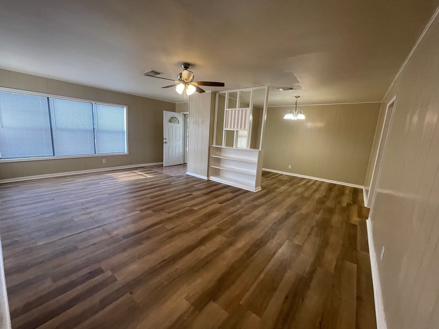 3 bed, 1324 sqft, $1,650 — Photo 3