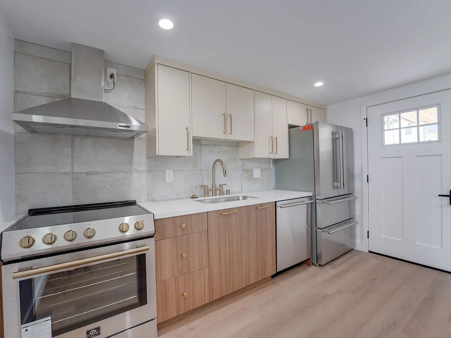 Oceans 315 Coastal Luxury | La Jolla, CA — Photo 1