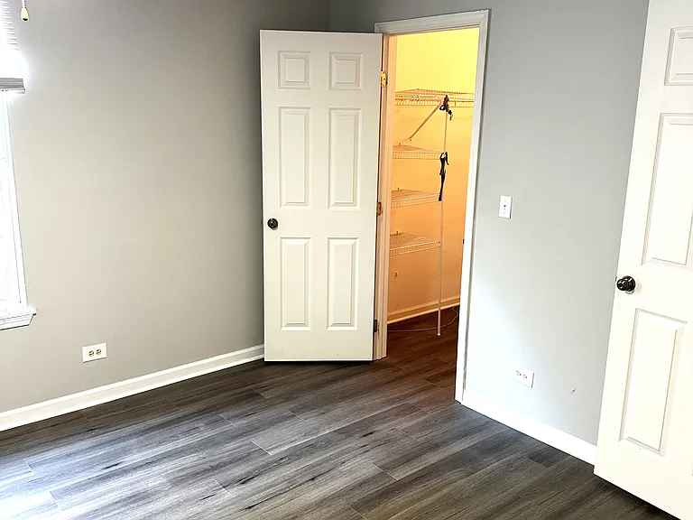 1325 Orleans Dr — Photo 7