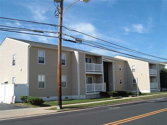 1st image of 4900 Landis Ave APT 202