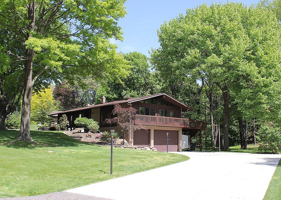 1st image of 4519 La Burnum Dr