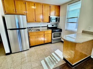 9014 4th Ave APT 3R, Brooklyn, NY 11209