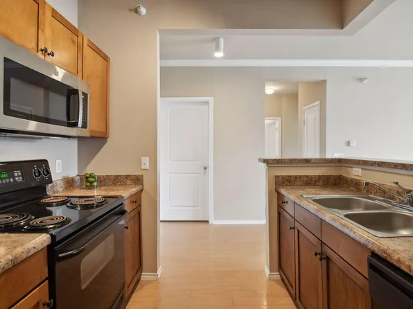 13560 Technology Dr APT 1304, Eden Prairie, MN 55344