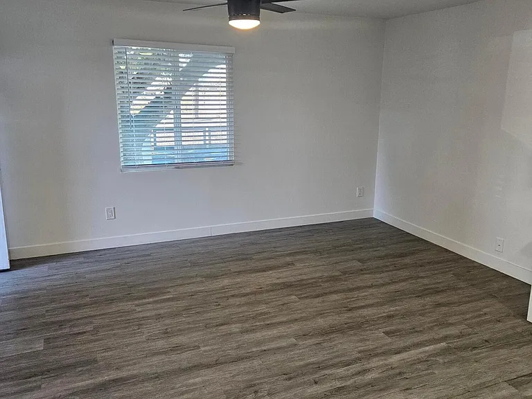 780 W Coolidge St #B — Photo 13