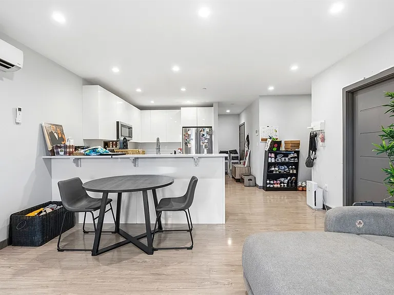 145 Newbury Ave #18 — Photo 6