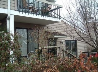 97 Overlook Dr, Clinton, NJ 08809