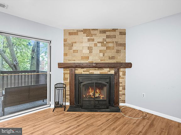 5th image of 206 Water Fountain Ct Unit 201