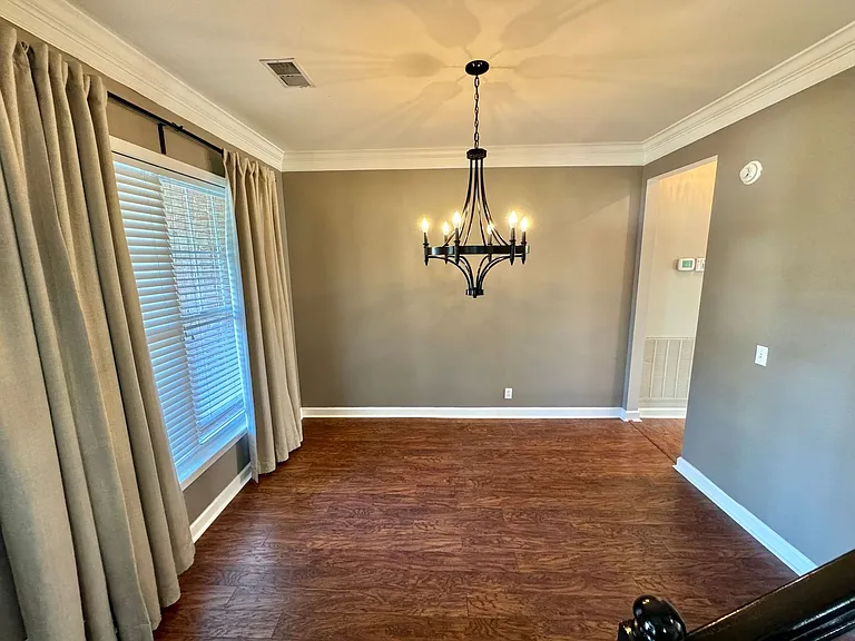1321 Tilton Dr — Photo 5