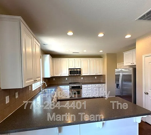 545 Terracina Way — Photo 3