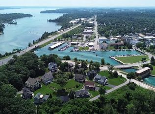 875 Green St, Elk Rapids, MI 49629