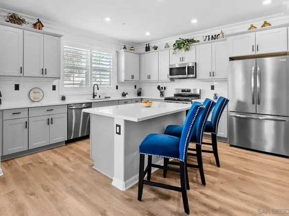 1722 Crabapple Way, Oceanside, CA 92056