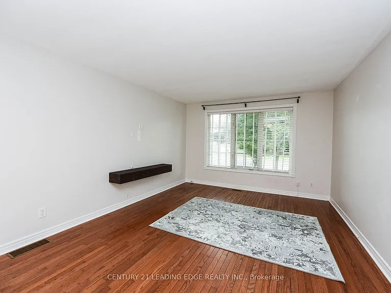 388 Leacock Dr — Photo 37