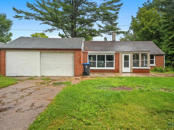N5614 N Franklin St, Shawano, WI 54166