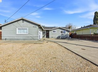 37164 Saint Christopher St, Newark, CA 94560