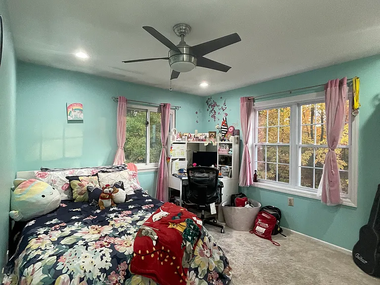 16 Iris Ct — Photo 8