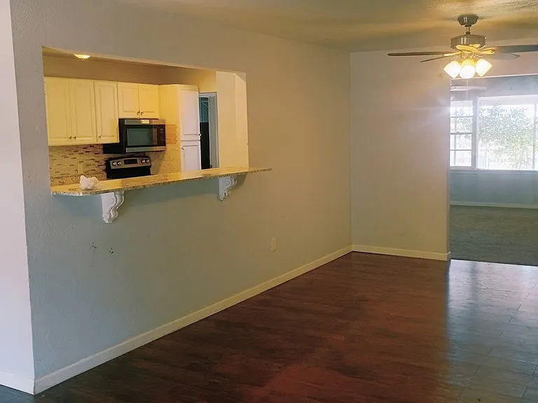 312 McKnight Dr — Photo 5