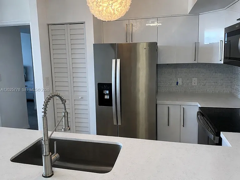90 Alton Rd #1009 — Photo 6