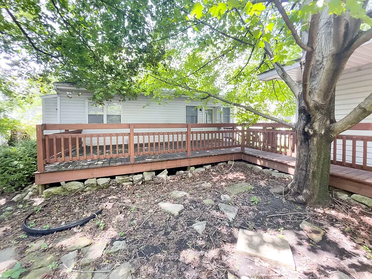 1408 N Lorraine Ave — Photo 13