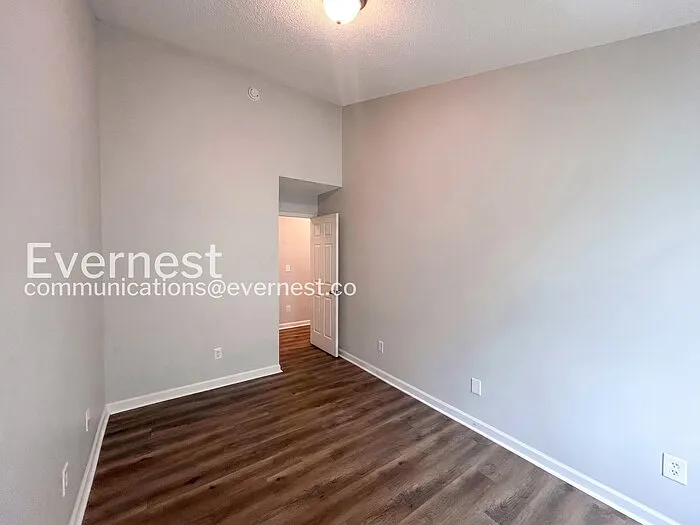 8648 Thomas Ln — Photo 7