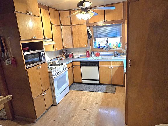 5th image of 3010 Pierce St