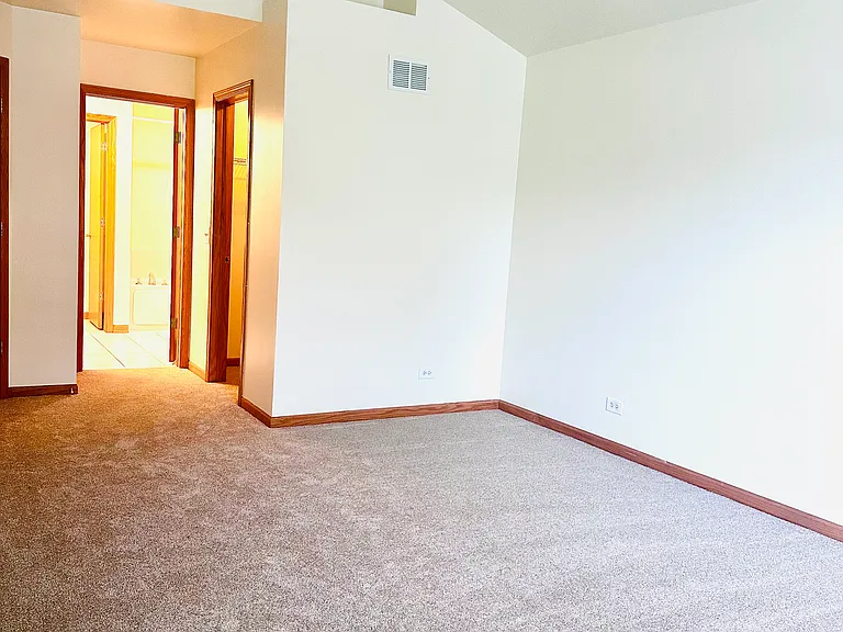 315 Bay Dr — Photo 20
