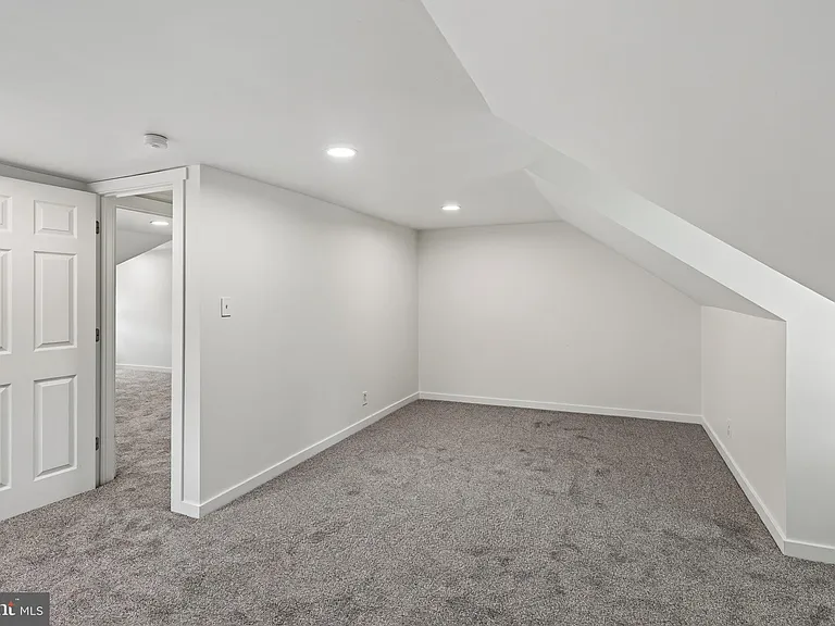 445 E Main St #2 — Photo 20