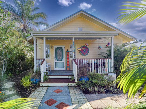 1935A 19th Ave