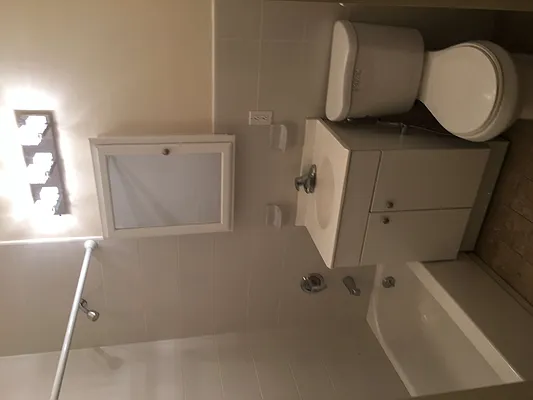 Rented by Marc Williams, LREB | media 9