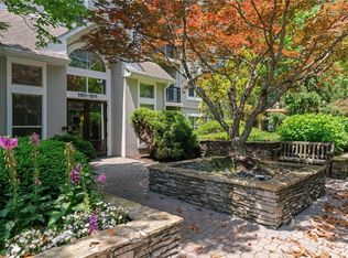 1102 River Green Dr NW, Atlanta, GA 30327