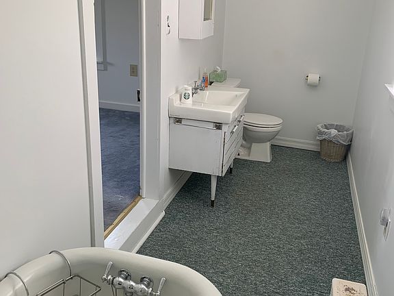 2nd floor bath