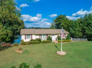 242 Pine Knob Cir, Moneta, VA 24121