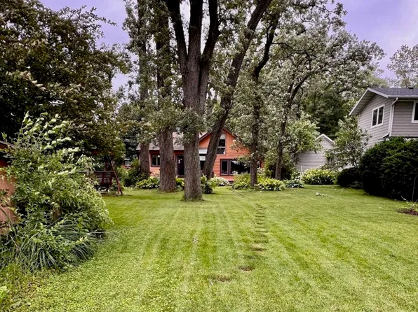 2148 Colladay Point Dr, Stoughton, WI 53589