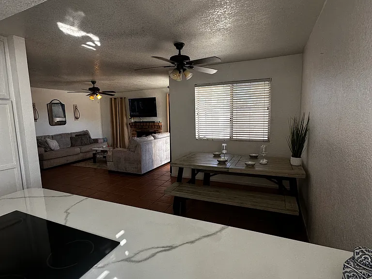 2525 W 12th Pl — Photo 7