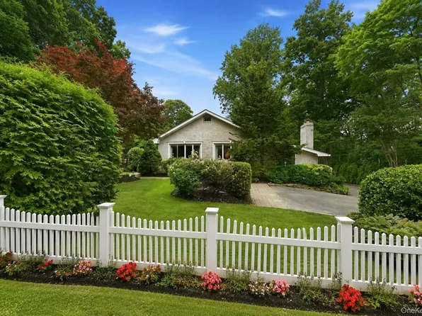 39 E Neck Road, Huntington, NY 11743