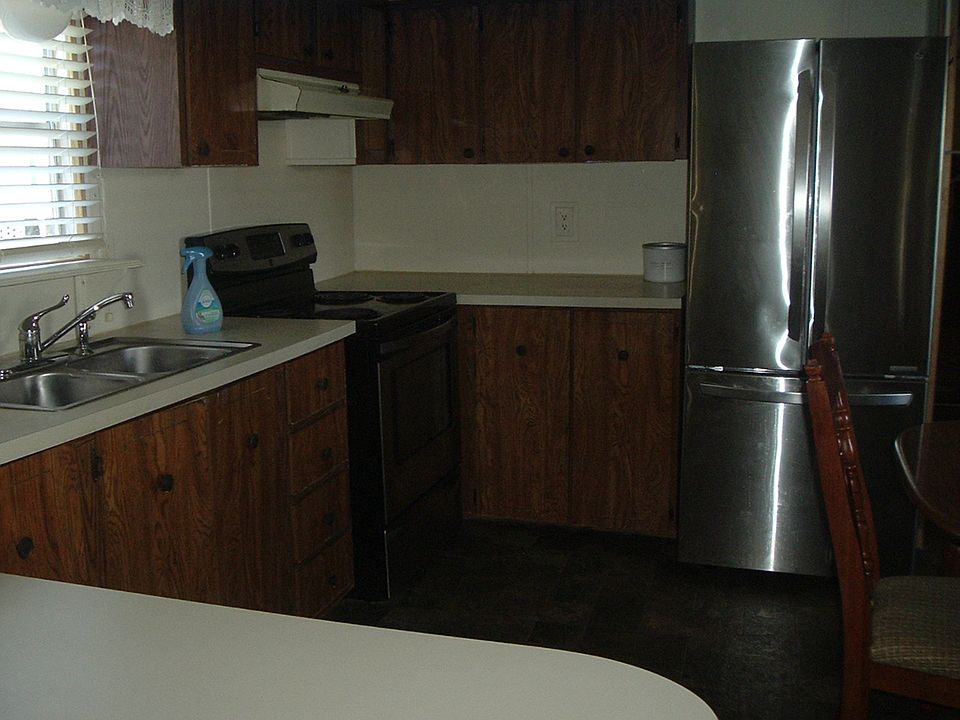 2nd image of 12 Turquoise Way