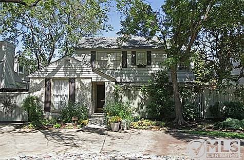 1st image of 4520 Mockingbird Ln