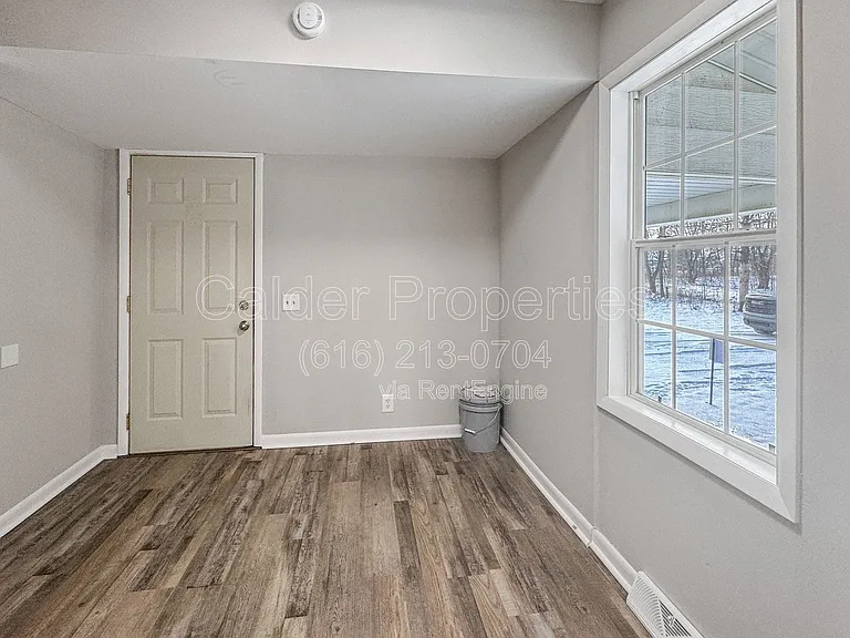 7202 Melody Ln — Photo 10