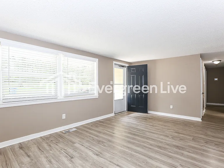 610 Church — Photo 4