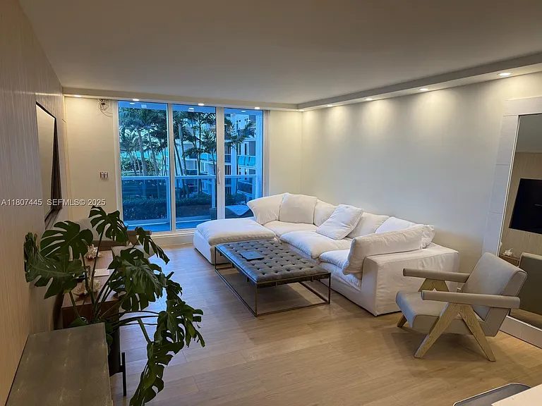 2301 Collins Ave #525 — Photo 11